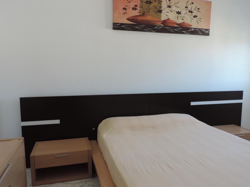 Apartamento Barbancho Casar De Caceres Ngoại thất bức ảnh